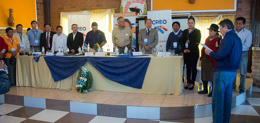 Lasso posesiona directivas en Chimborazo