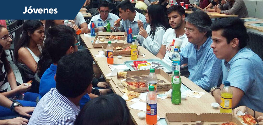 Jóvenes  compartieron almuerzo con Guillermo Lasso en Guayaquil