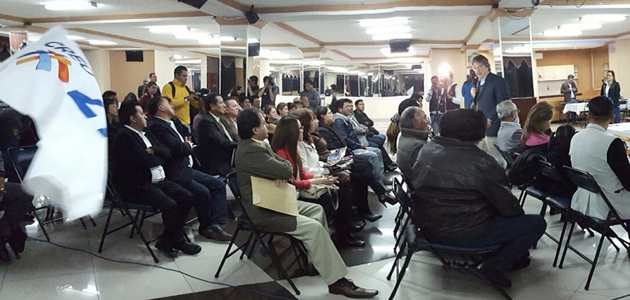 Guillermo Lasso llevó mensaje de emprendimiento a Quito